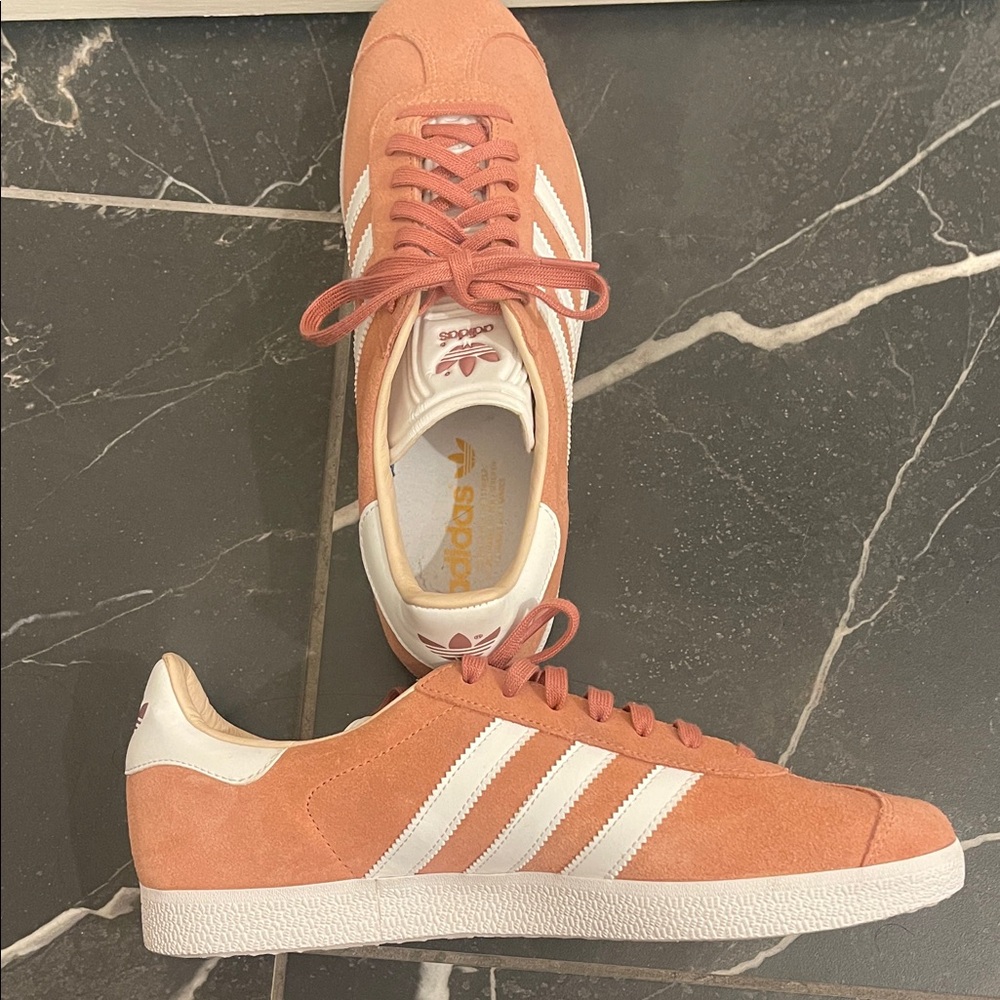 Adidas Gazelle Coral and White Sneakers - Picture 5 of 10